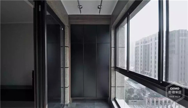 陽臺儲物柜設計